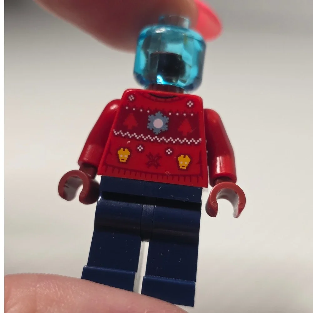 LEGO Minifigure Small Red Excellent Tony Stark Christmas Sweater sh650